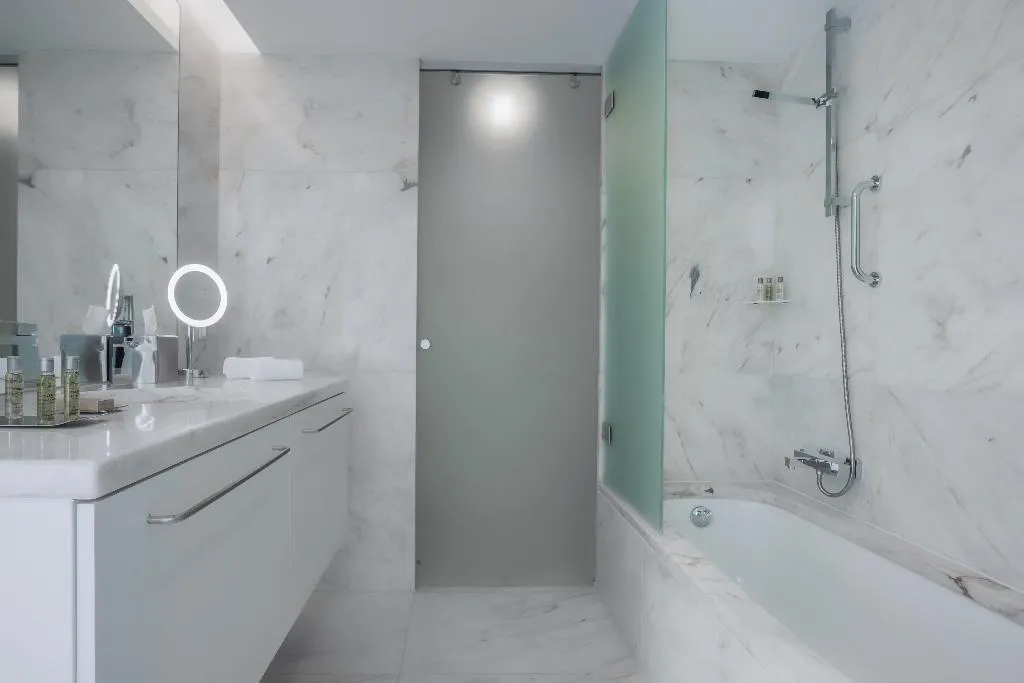 DOUBLE PREMIUM Room, Doubletree by Hilton Lisbon - Fontana Park, Lisbon
