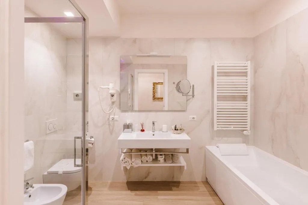 Sports and Entertainment, Rhea Silvia Luxury Navona, Rome