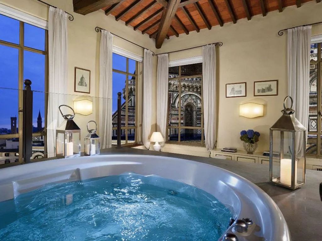 SUITE WITH JACUZZI Room, Palazzo Niccolini Al Duomo, Florence