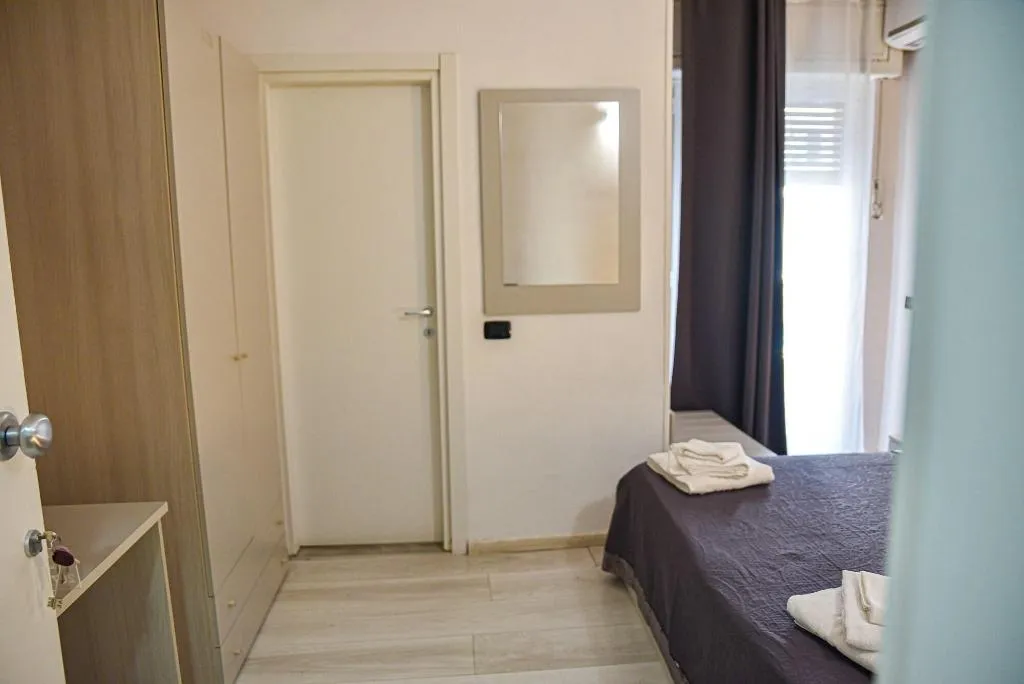Room, Mirosa Bed And Breakfast, Naples