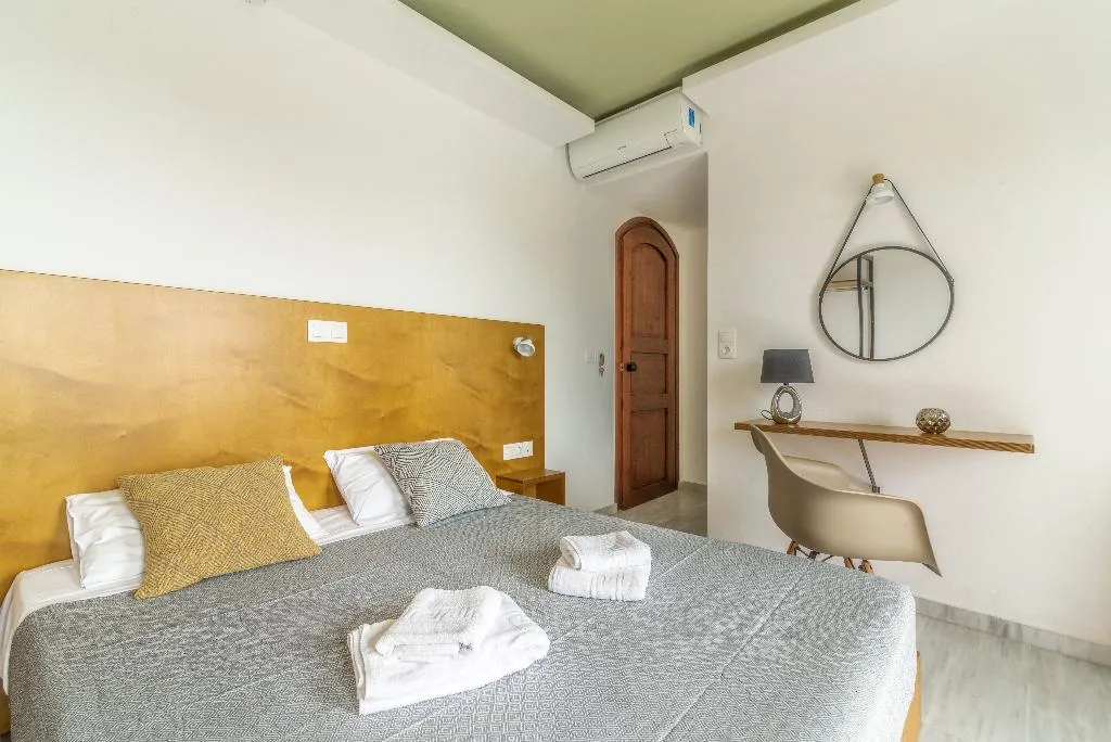DOUBLE TWO BEDS Room, Prince Of Lillies, Crete
