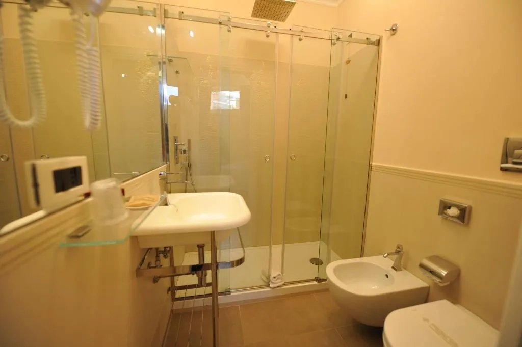 Room, Villa Zaccardi, Rome
