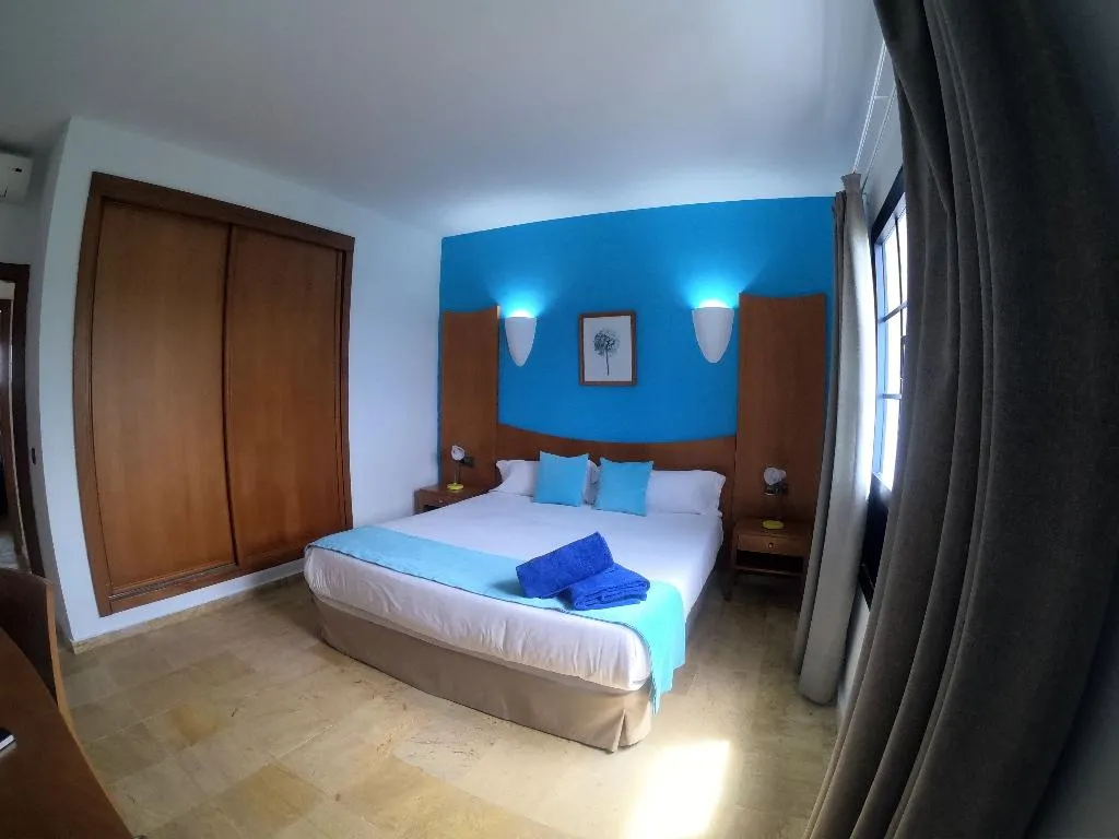 VILLA CAPACITY 2 TWO BEDROOMS Room, Vik  Coral Beach, Lanzarote