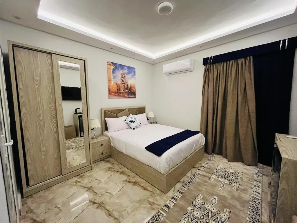 Room, Capital Of Pyramids Hotel, Cairo