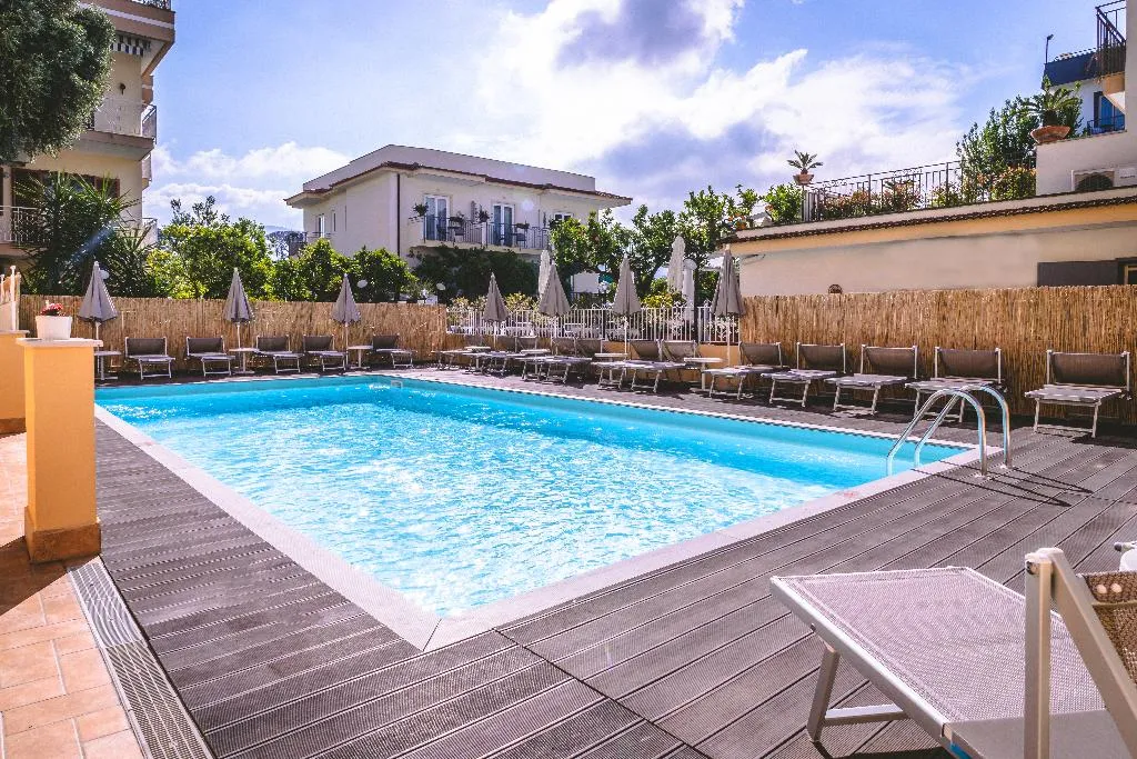 Pool, Hotel Isabella Sorrento, Naples