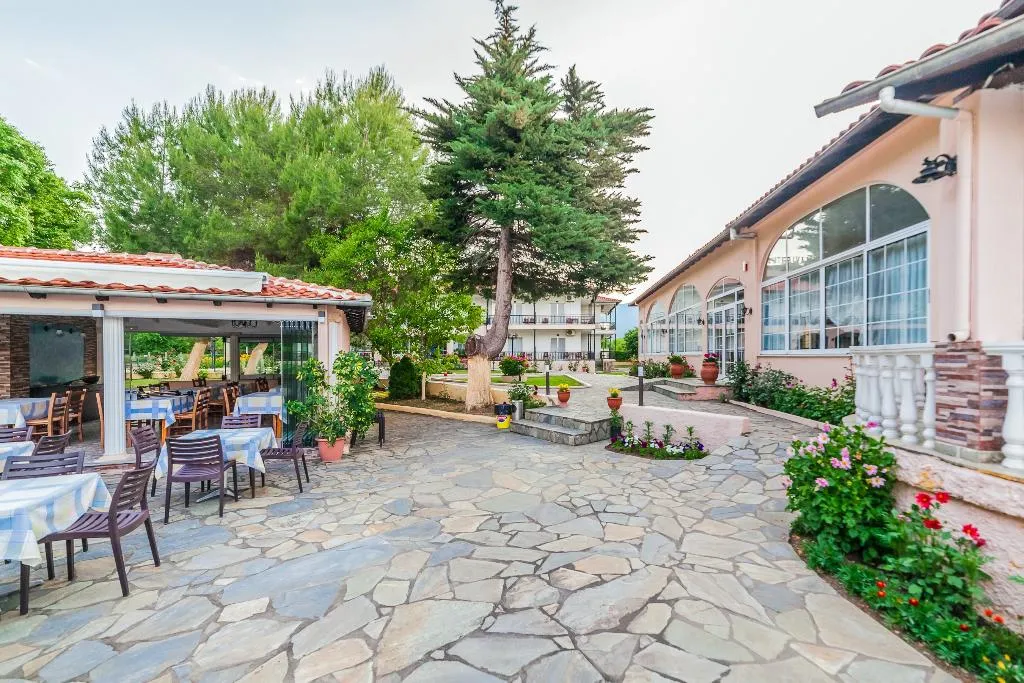 General view, Sintrivanis Resort Beach, Thessaloniki