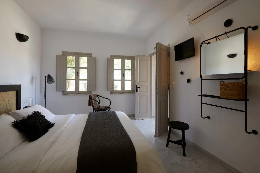 Room, Marillia Village, Santorini