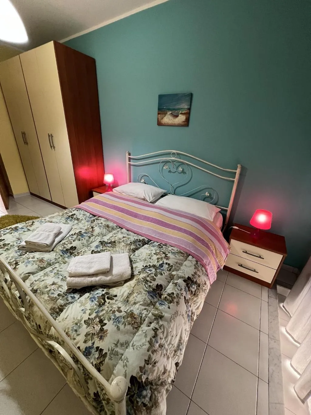 Room, The Artists, Palermo