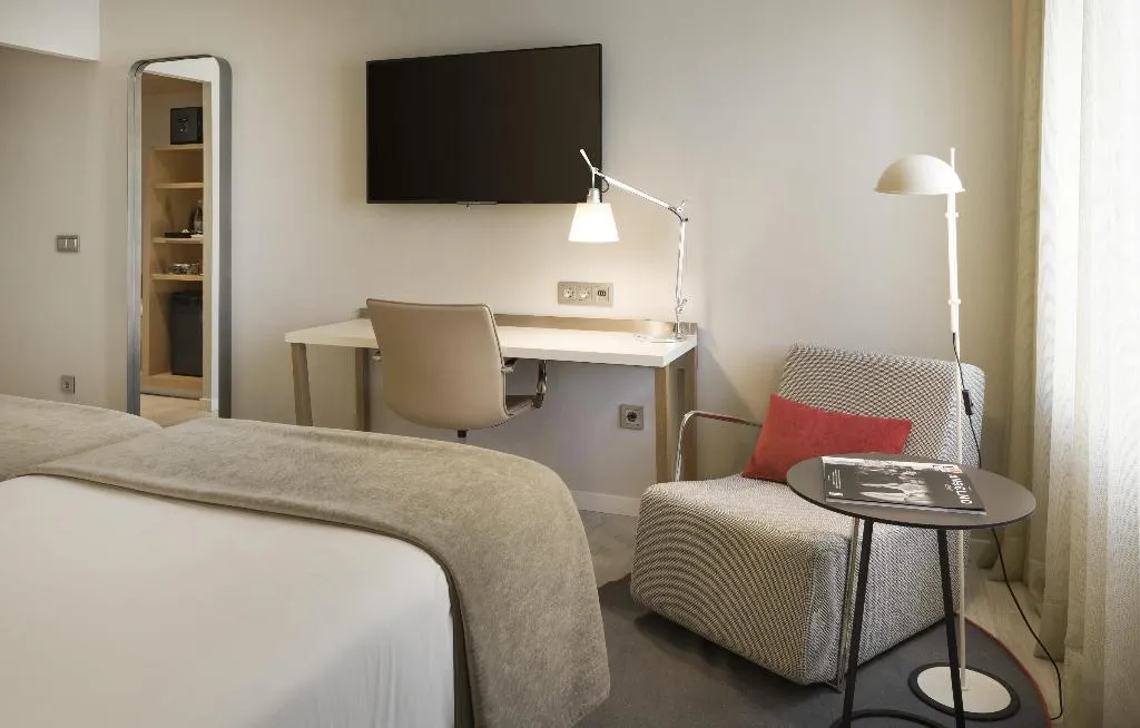 DOUBLE SUPERIOR Room, NH Collection Lisboa Liberdade, Lisbon
