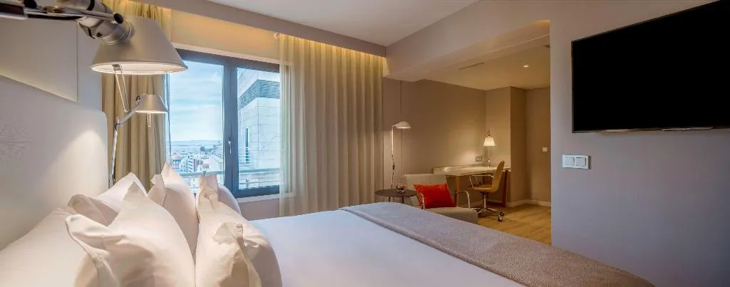 Room, NH Collection Lisboa Liberdade, Lisbon