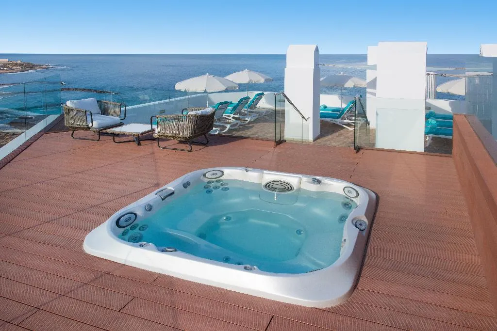 Terrace, Iberostar Waves Bouganville Playa, Tenerife