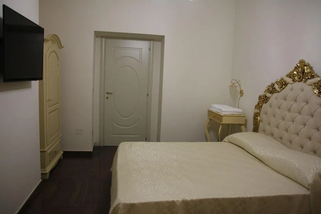Room, Guesthouse Maria Francesca, Naples