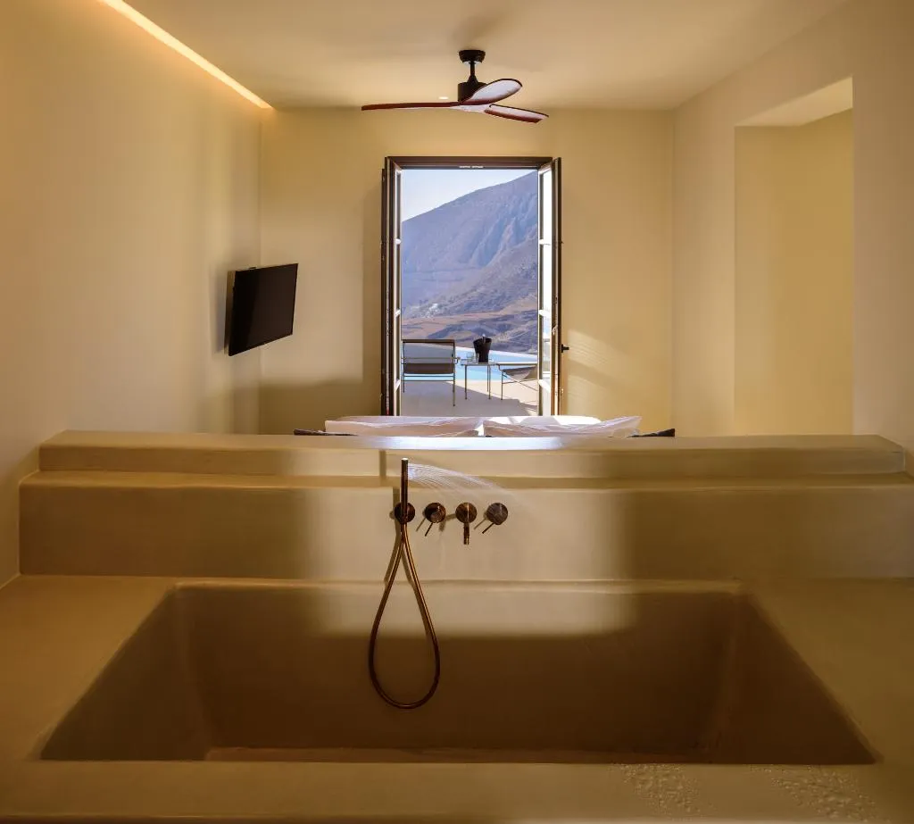 SUITE SEA VIEW WITH PRIVATE POOL Room, Elessa Hotel, Santorini