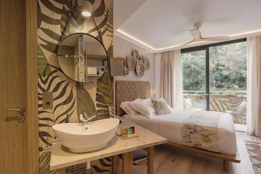 DOUBLE DELUXE GARDEN VIEW Room, Casa Coco Boutique Hotel & Spa, Costa Brava