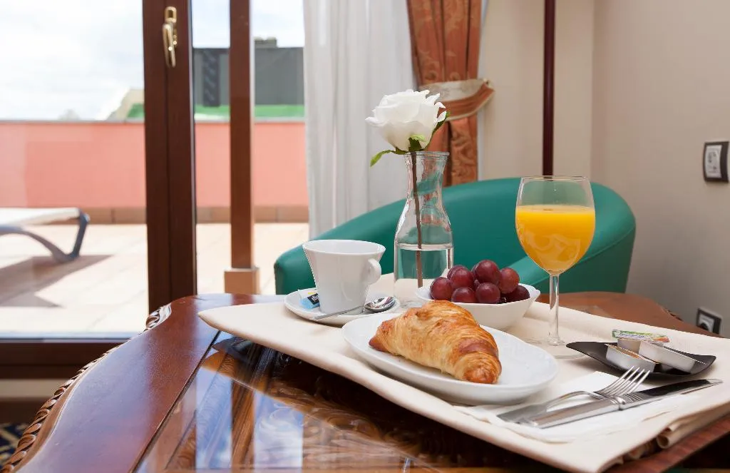 Room, Dorma Juan De Austria, Madrid