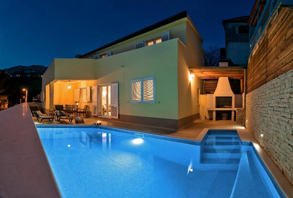 VILLA FOUR BEDROOMS Room, Villa Le Lu, Split