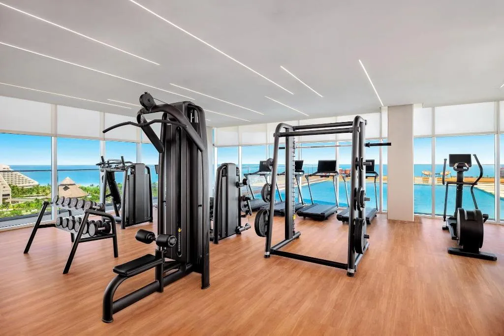 Sports and Entertainment, Hyatt Vivid Grand Island, Cancun Area