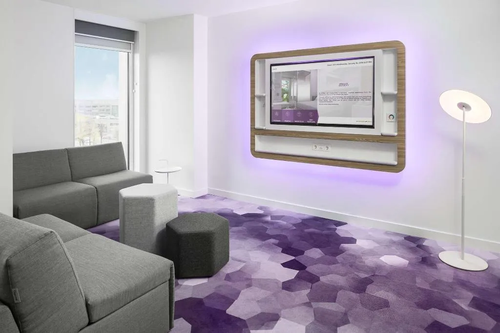 JUNIOR SUITE QUEEN SIZE BED Room, Yotel Amsterdam, Amsterdam