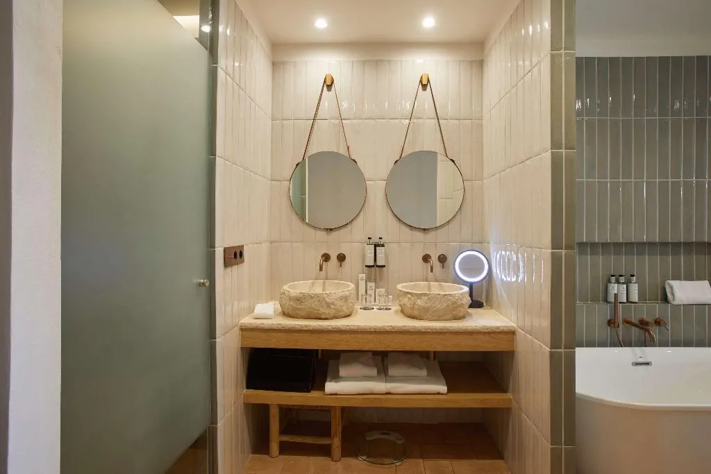 Room, Cala San Miguel Ibiza Res, Curio Colllec by Hilton, Ibiza