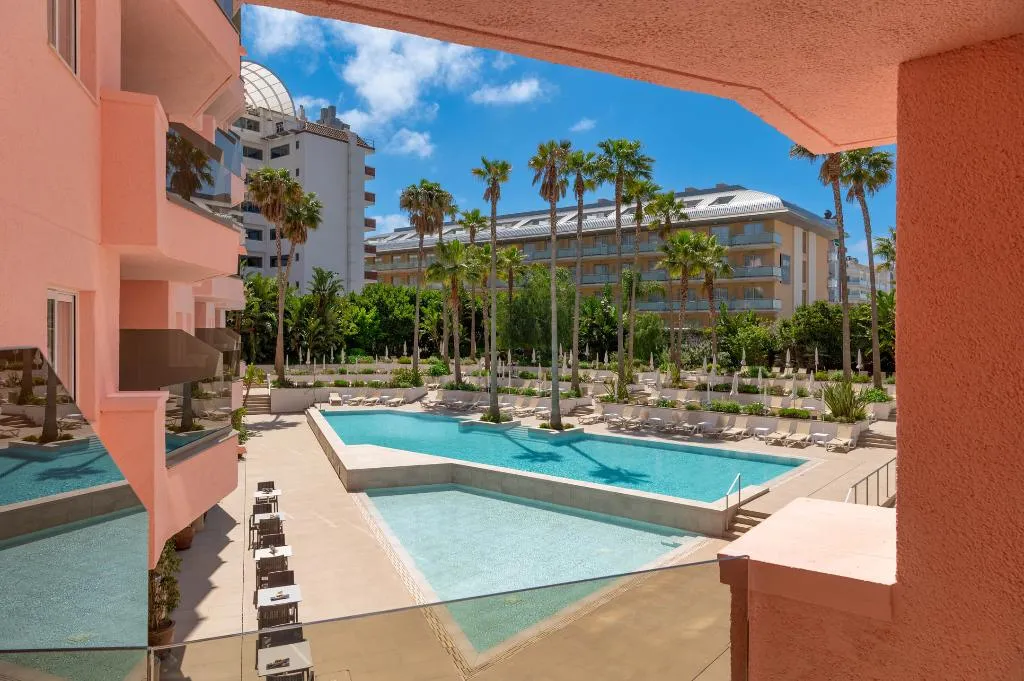 JUNIOR SUITE PREMIUM Room, AQUA Hotel The Breeze & Spa - Adults Only +18, Costa Brava