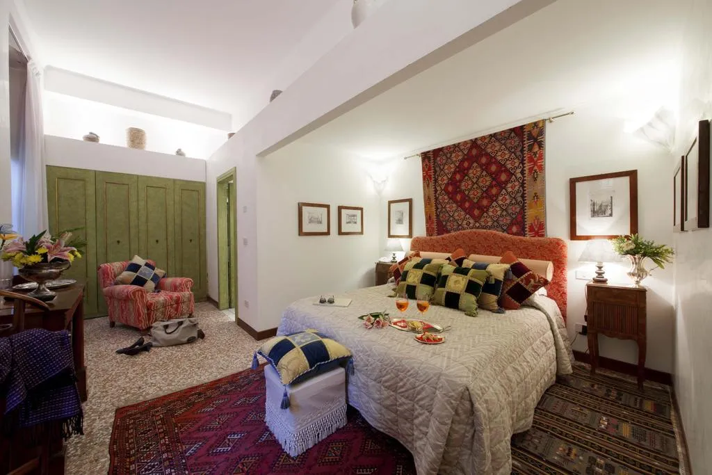DOUBLE DELUXE Room, Palazzetto Pisani, Venice
