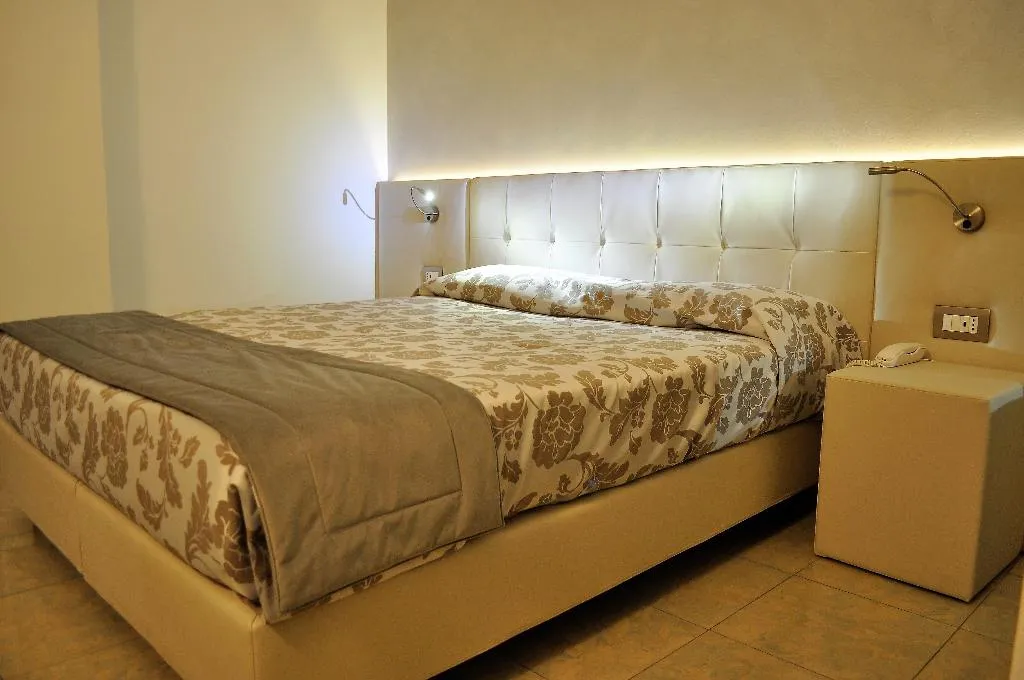 TRIPLE STANDARD Room, Garibaldi, Venice