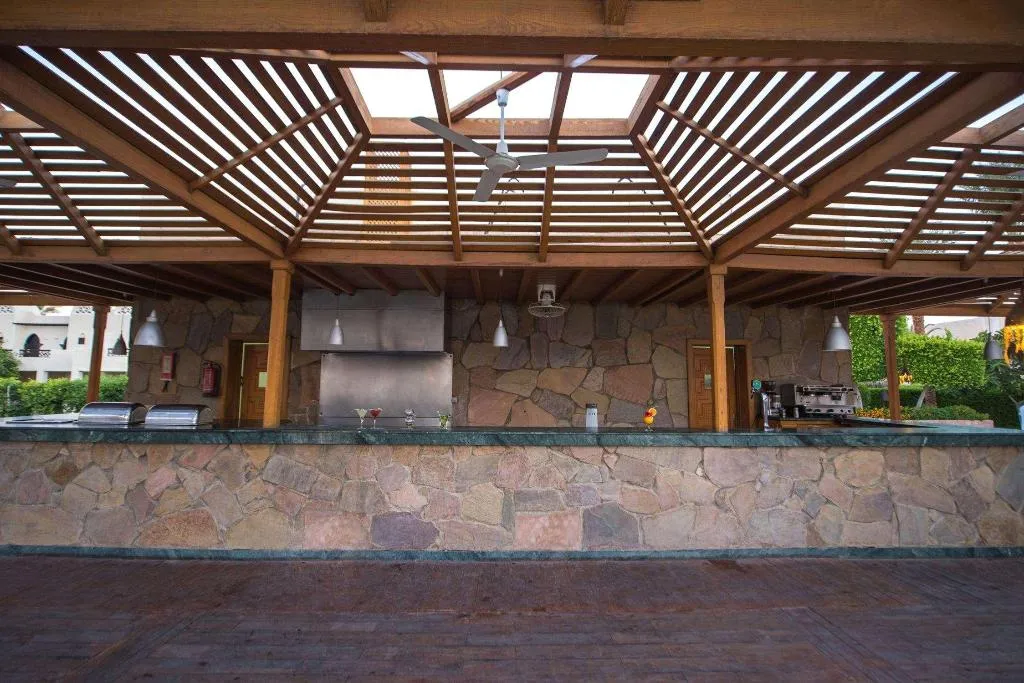 Bar, Reef Oasis Beach Resort, Red Sea Riviera