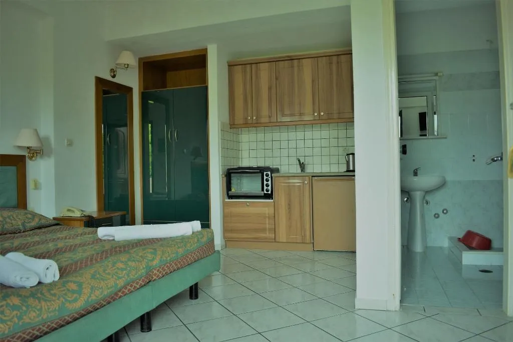 Room, Oula maisonettes, Corfu
