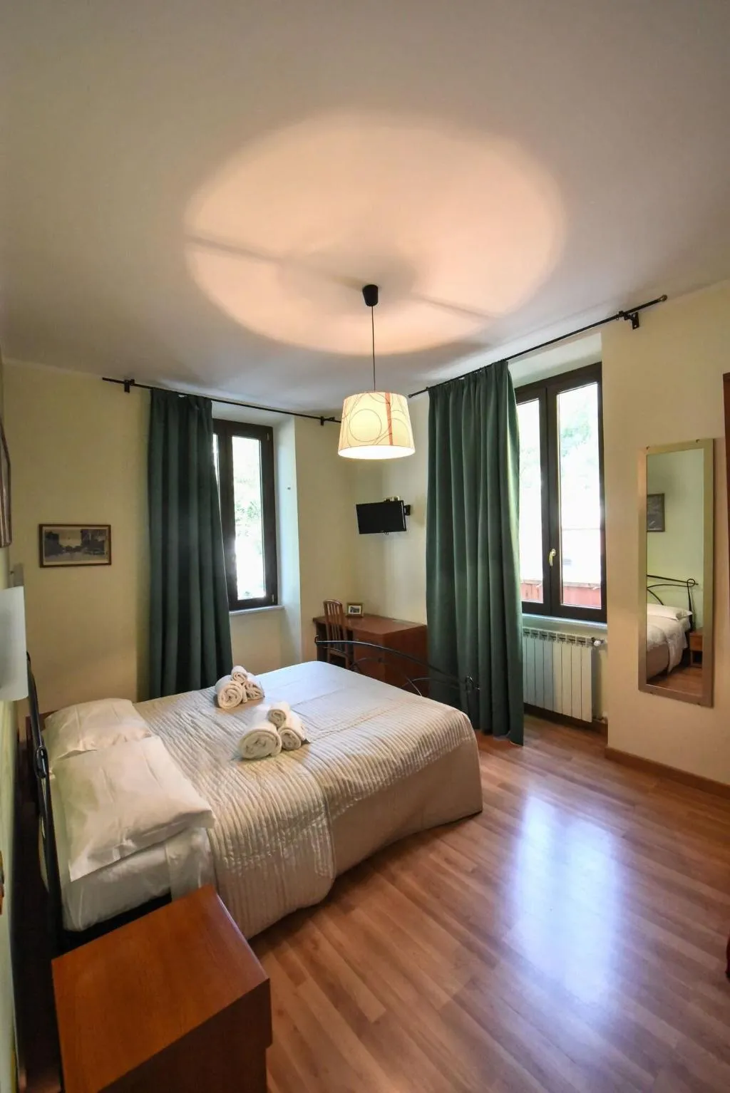 Room, Palazzo Santori, Rome