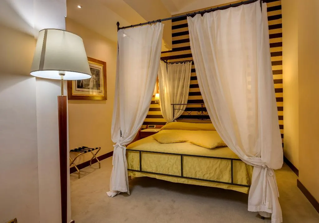 DOUBLE CLASSIC Room, Roma, Florence