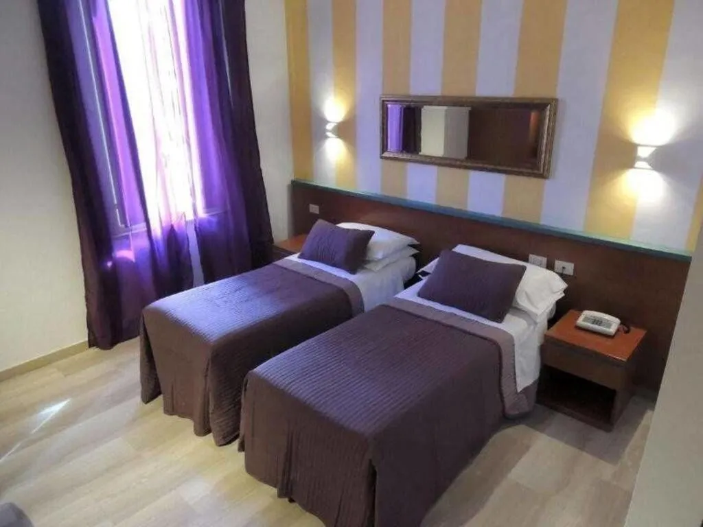 Room, Hotel Center 1, Rome