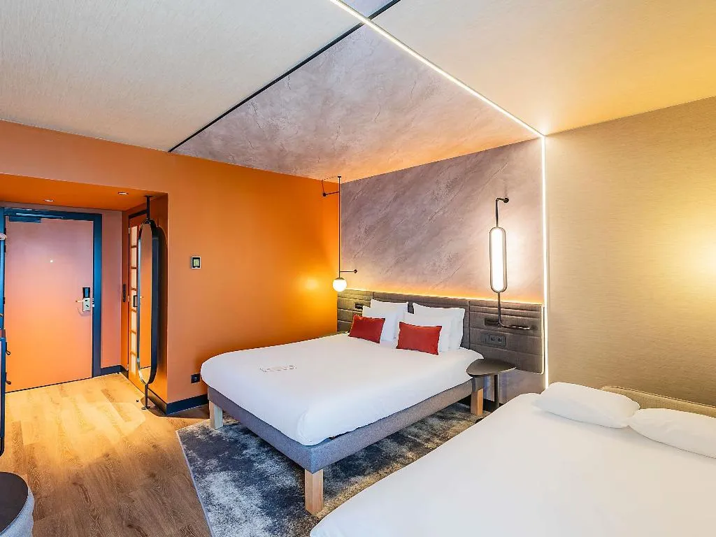 DOUBLE SUPERIOR WITH DOUBLE BED Room, Novotel Lisboa, Lisbon