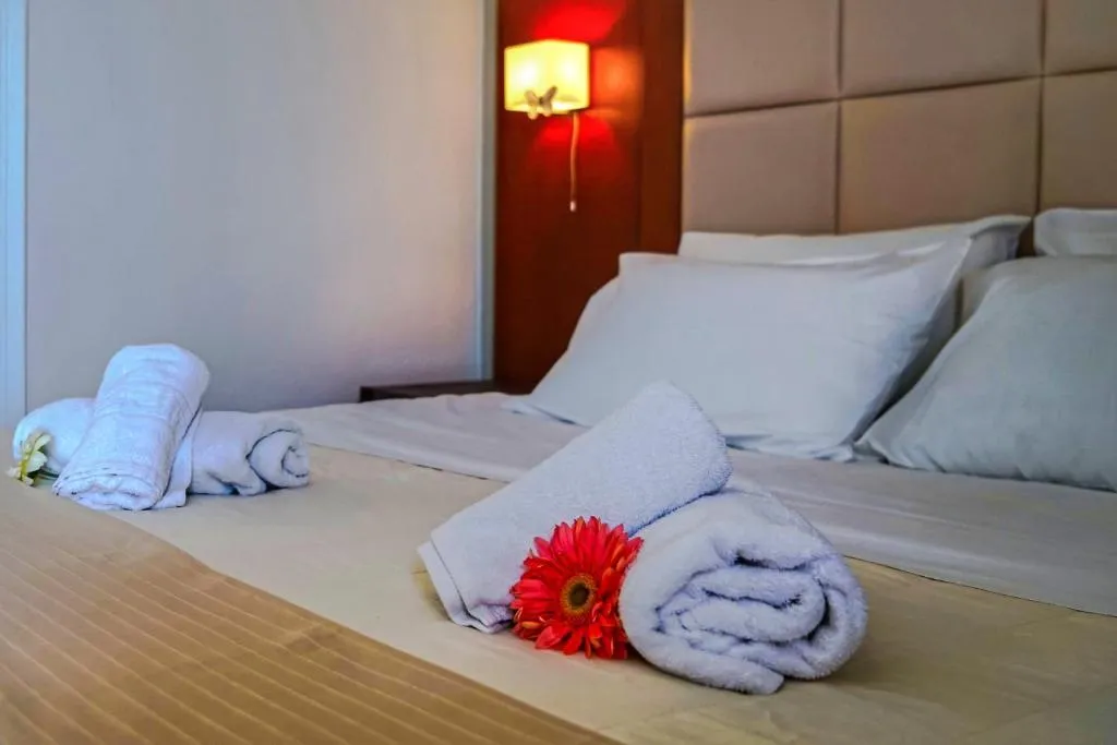 TRIPLE PARTIAL SEA VIEW Room, Kokoni Beach Hotel, Kalamata