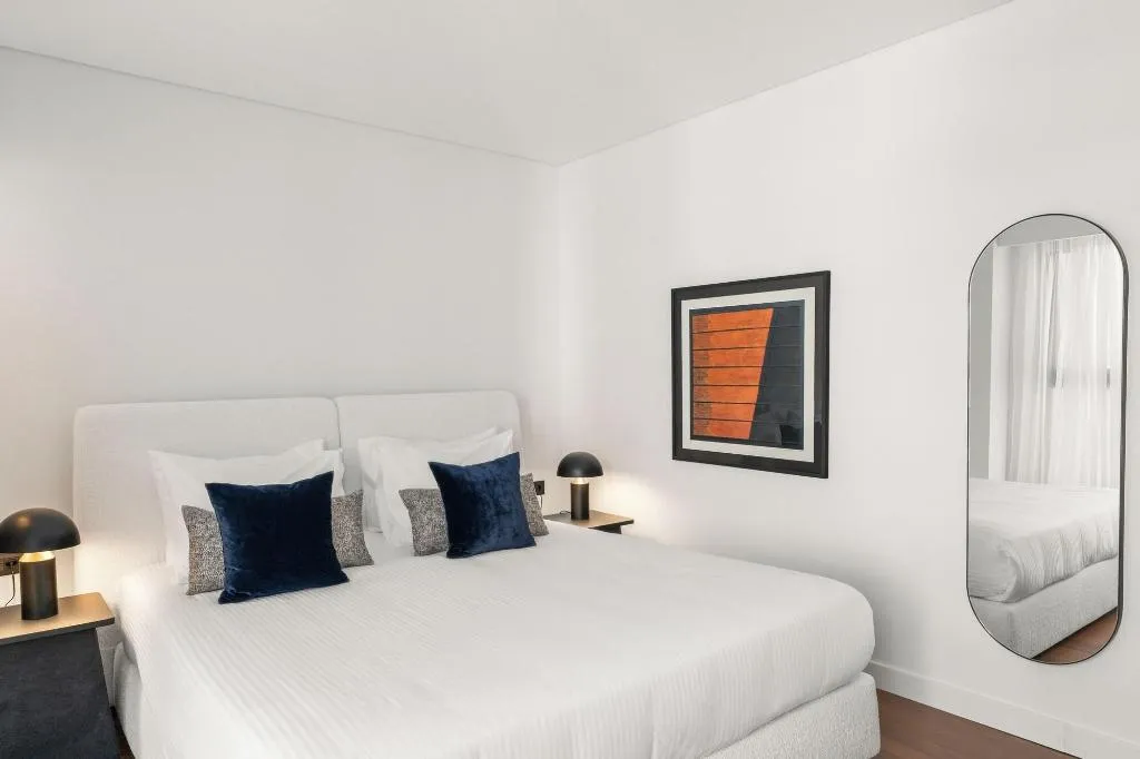 Room, The Athenaeum, Athens