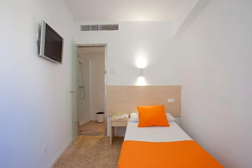 SINGLE STANDARD Room, Peru Playa, Majorca