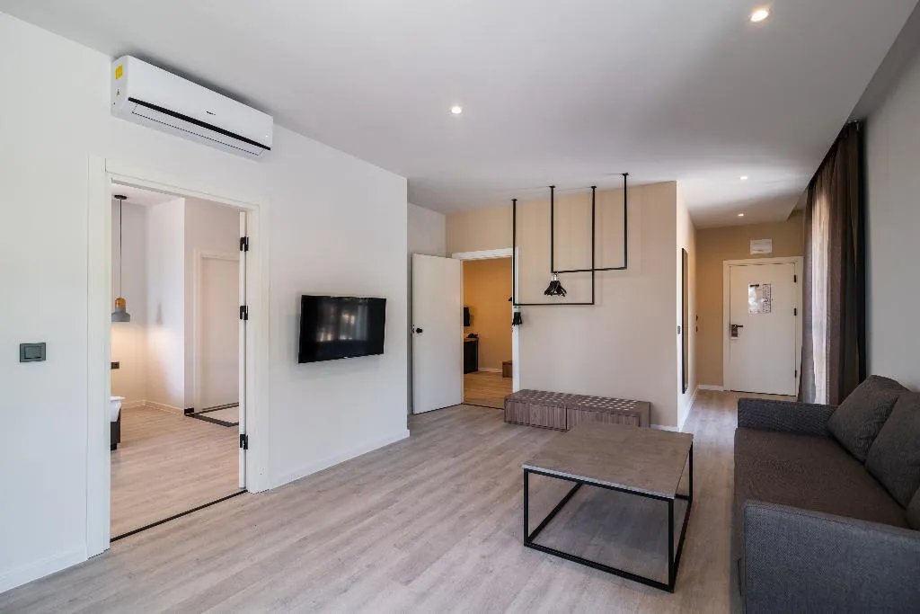 APARTMENT TWO BEDROOMS Room, Primorski Hotel, Varna