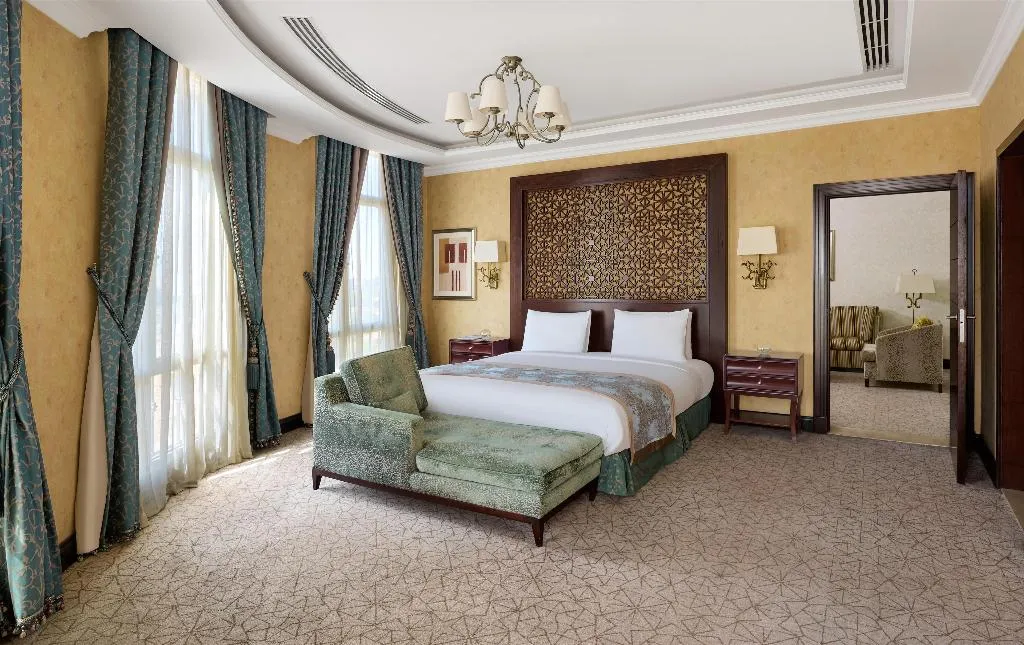 SUITE PREMIUM Room, Kempinski Palace Cairo, Cairo