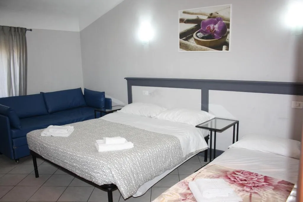 Room, Fanti Rooms, Naples
