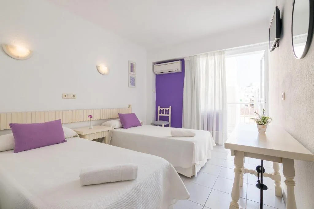 Room, Hotel Garau, Majorca