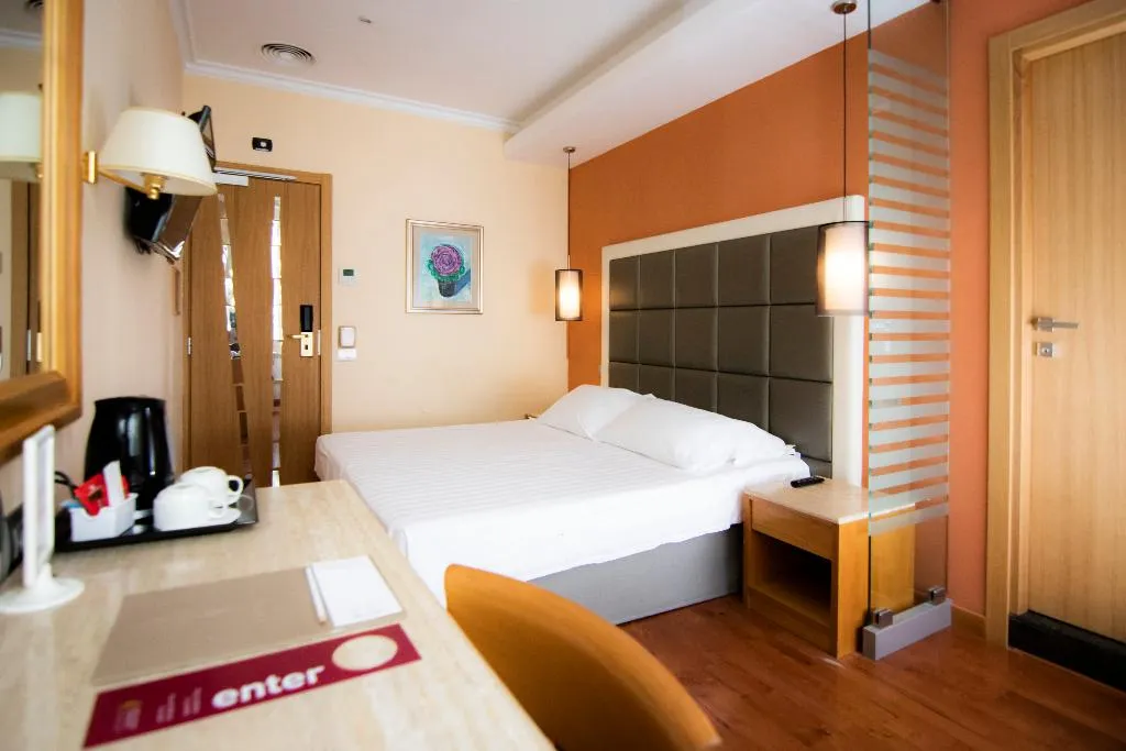 DOUBLE STANDARD Room, Giolli Nazionale, Rome