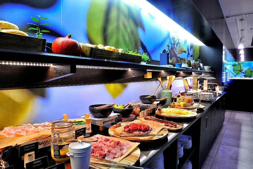 Restaurant, Quality Hotel Ostrava City, Prague