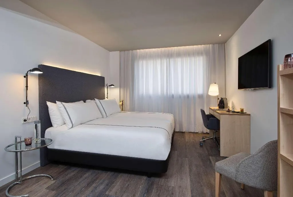 Room WITH BALCONY Room, Innside Palma Center, Majorca