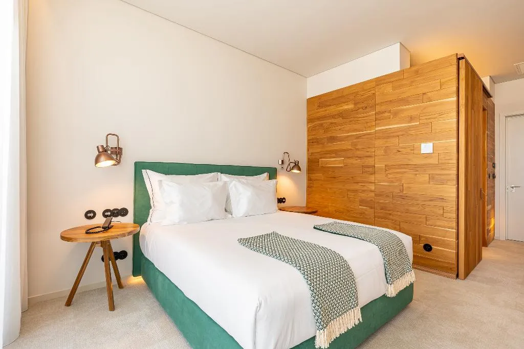 DOUBLE SUPERIOR CAPACITY 2 Room, 3Hb Faro, Algarve