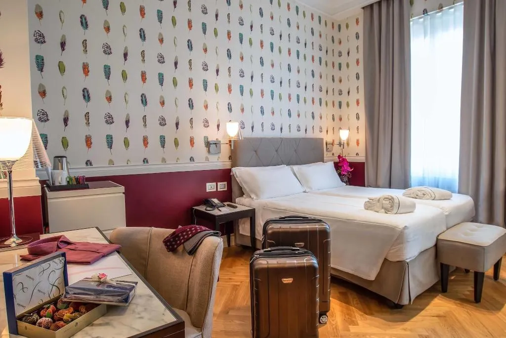 DOUBLE SUPERIOR QUEEN BED Room, Damaso Hotel, Rome