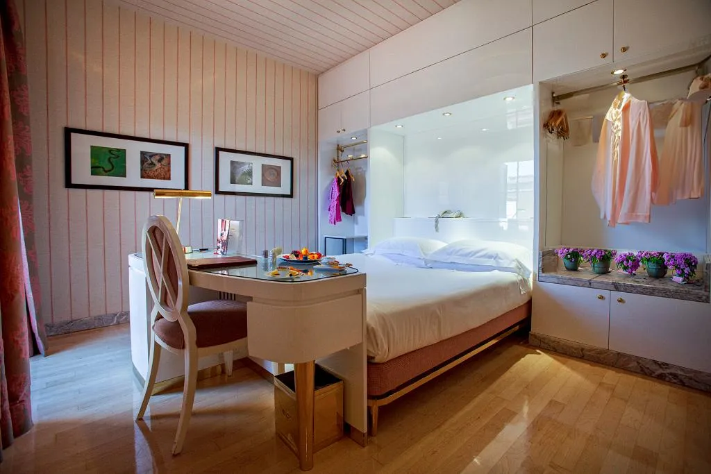 DOUBLE SUPERIOR Room, Albani Firenze, Florence