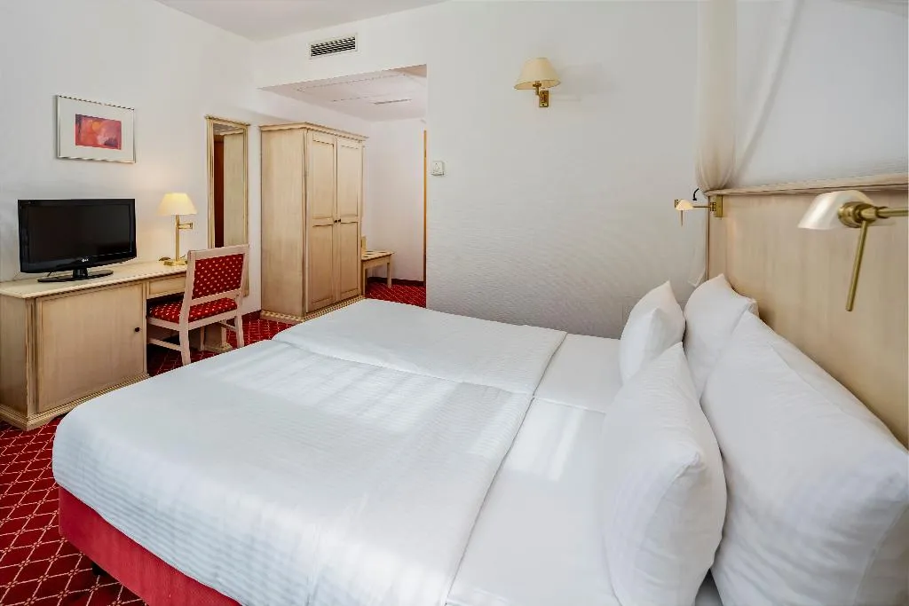 DOUBLE STANDARD Room, Hotel Chateau Kurfuerstendamm, Berlin