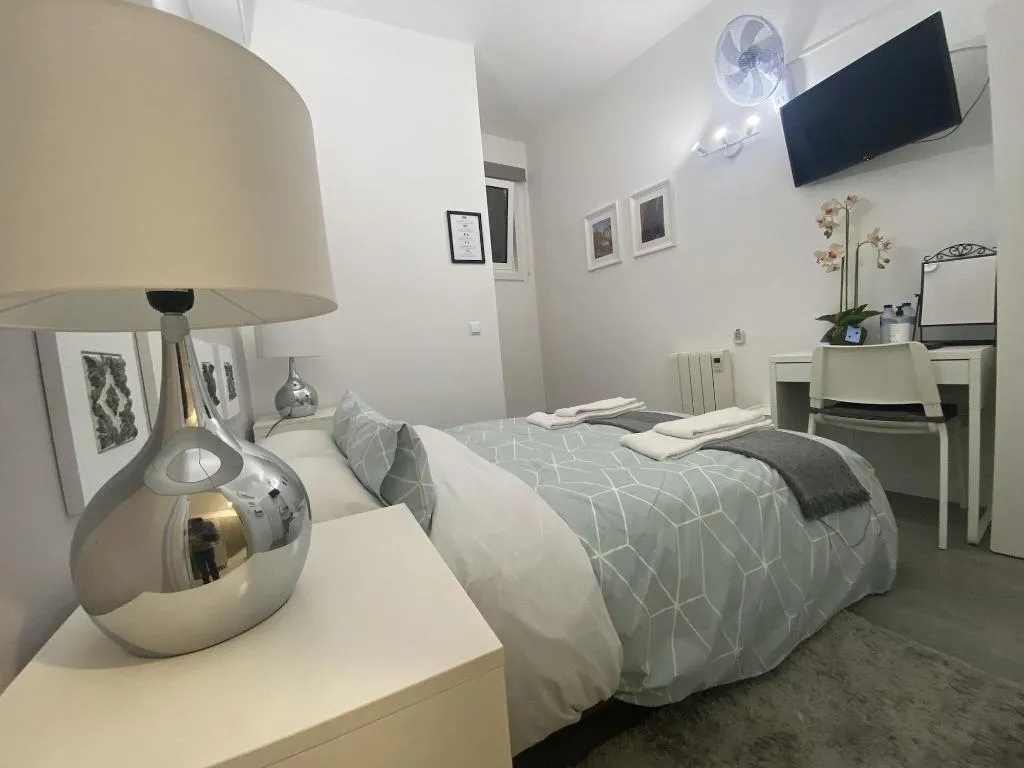 Room, Residencial Triunfo, Porto