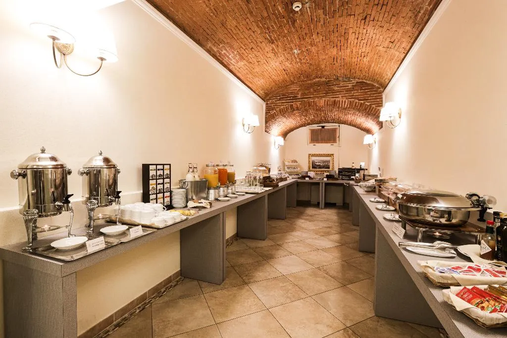 Restaurant, Embassy, Florence
