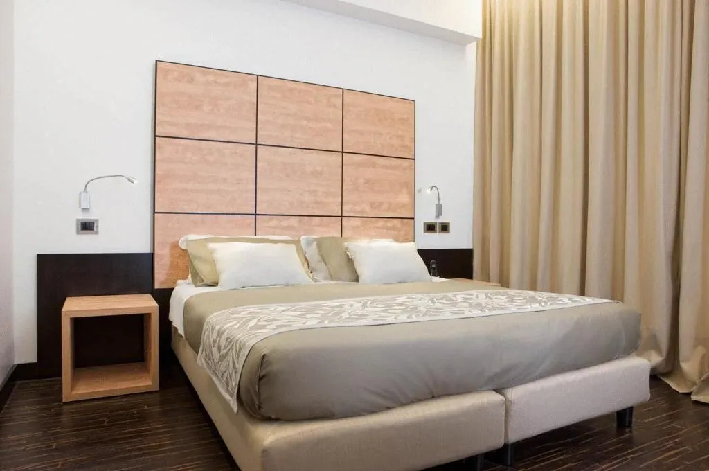 DOUBLE SINGLE USE SUPERIOR WITH DOUBLE BED Room, Hotel Cimarosa, Naples