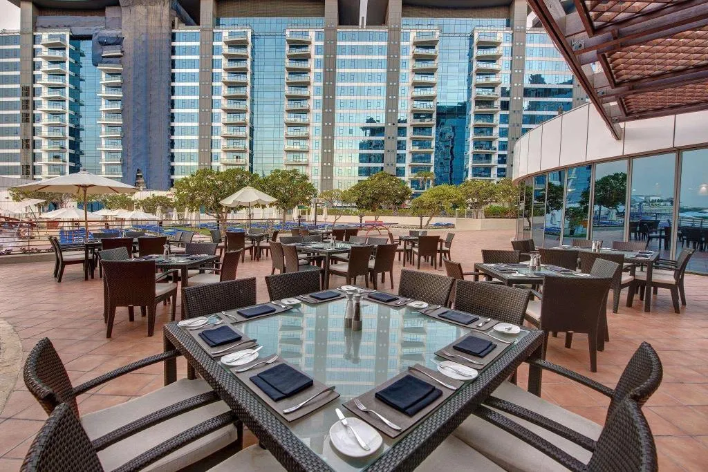Restaurant, Dukes The Palm Dubai Hotel, Dubai